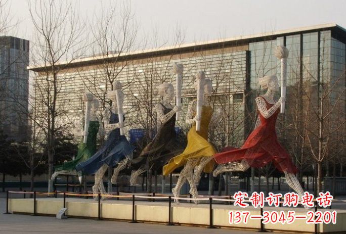 酒泉不锈钢火炬手雕塑