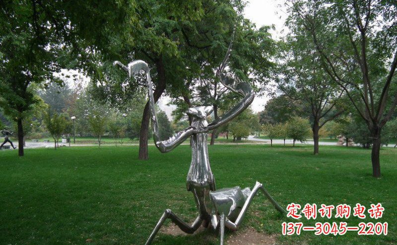 酒泉不锈钢螳螂动物雕塑