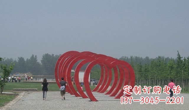 酒泉不锈钢心形拱门雕塑美丽而神圣