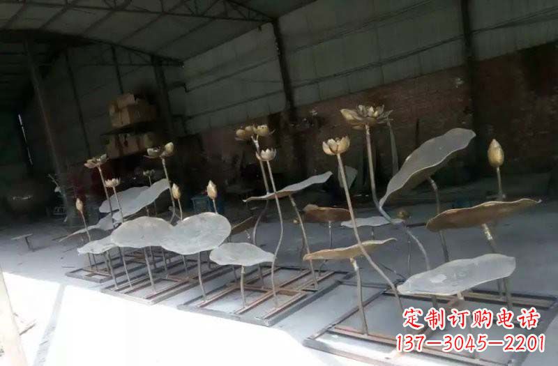 酒泉锻铜荷花荷叶