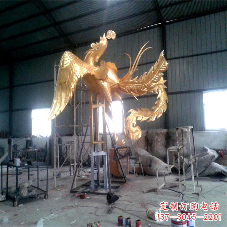 酒泉锻铜精美凤凰雕塑