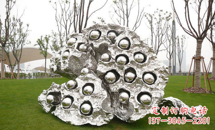 酒泉不锈钢莲蓬雕塑浓缩东方文化的美感