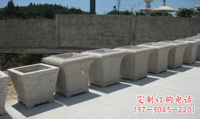 酒泉大理石花盆石雕 – 在公园展现精美自然风貌