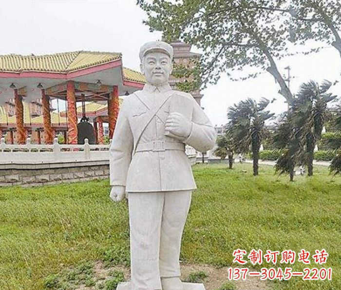 酒泉雷锋石雕——传承奉献精神