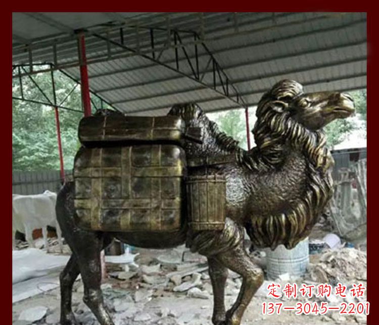 酒泉拖行李的骆驼动物铜雕