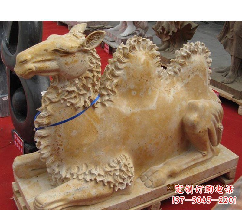 酒泉晚霞红动物骆驼石雕