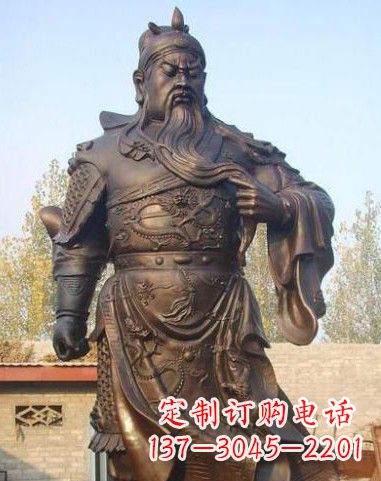 酒泉站立的关公铜像
